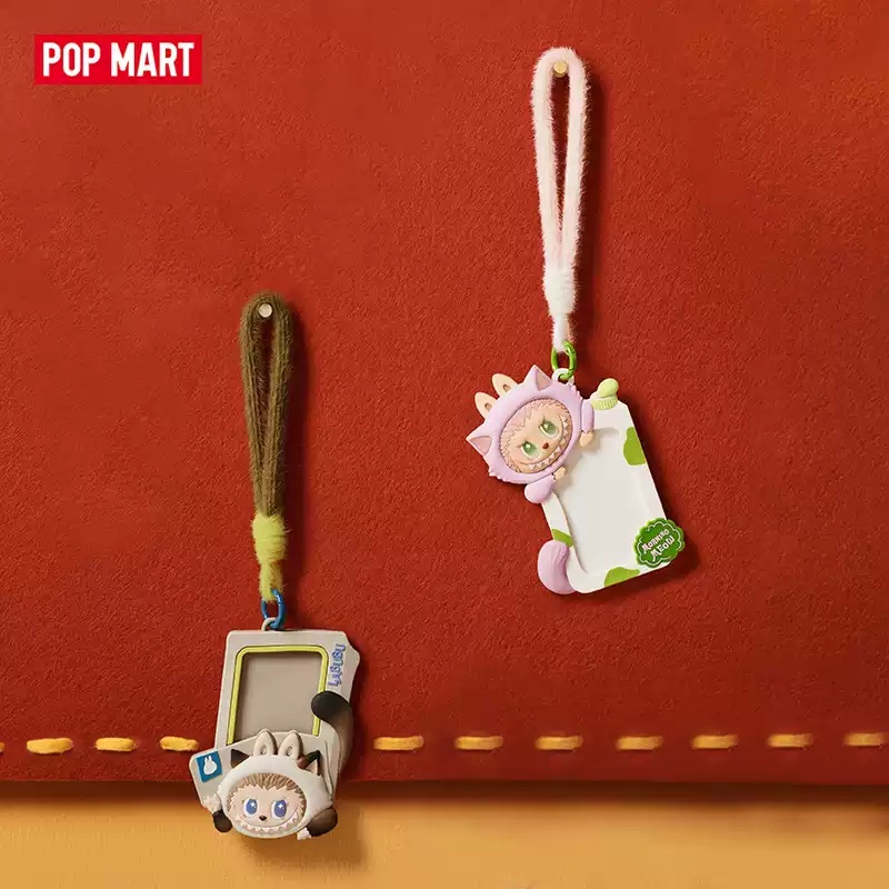 POP MART LABUBU THE MONSTERS C - Action Figure Stand 评论和价格